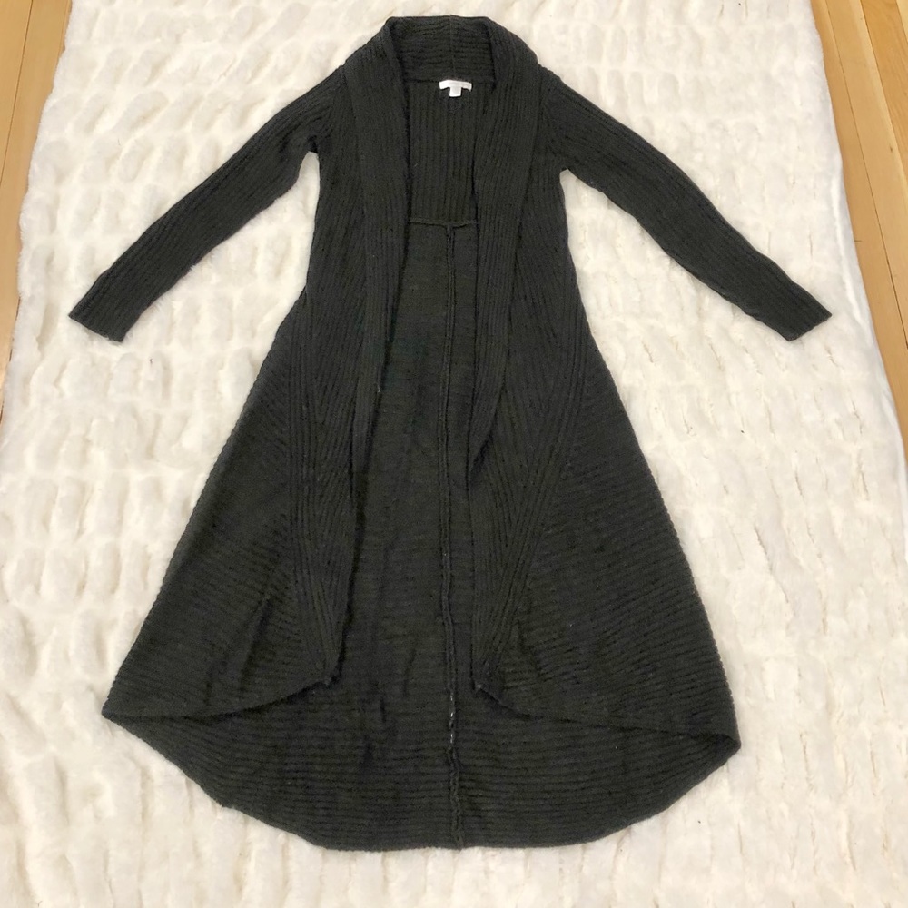 Black sweater duster